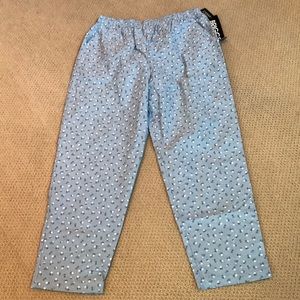 Briggs woman floral pants. Size 18